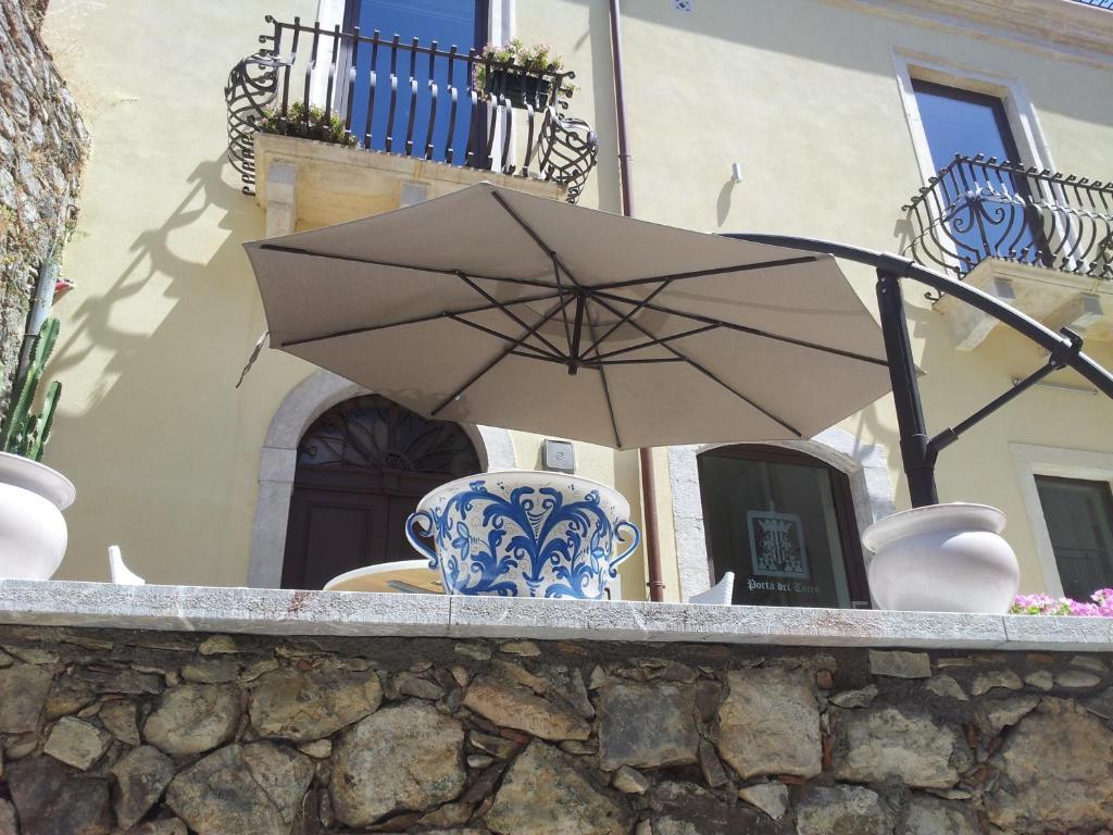 Porta Del Tocco Design Rooms Taormina Exterior photo